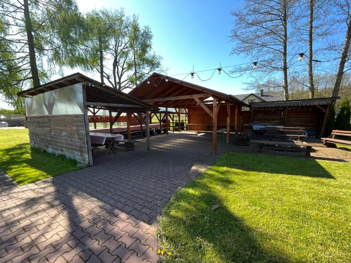 Bed and Breakfast Stajnia Pod Debem Starachowice Esterno foto