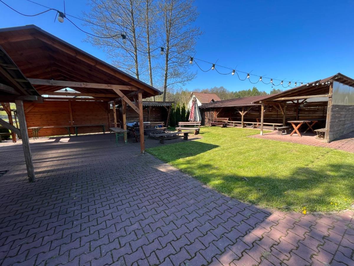 Bed and Breakfast Stajnia Pod Debem Starachowice Esterno foto