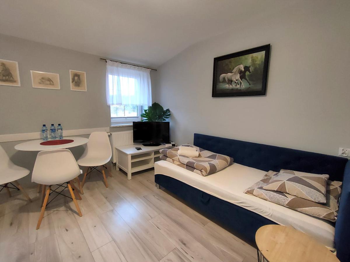Bed and Breakfast Stajnia Pod Debem Starachowice Esterno foto